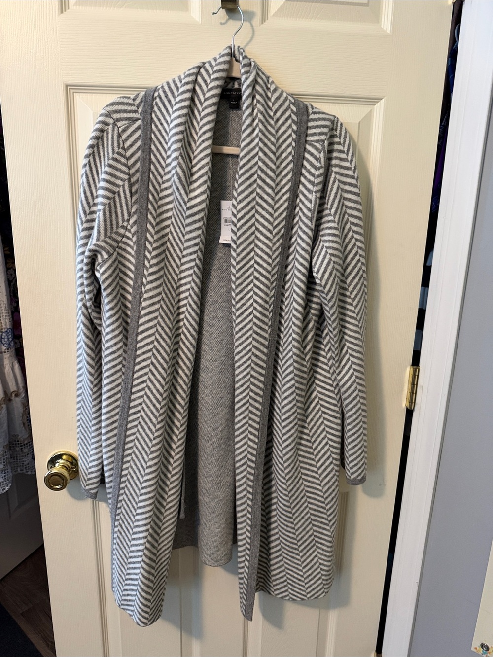 Ann Taylor Cozy Gray Chevron Open-Front Women's Sweater Cardigan